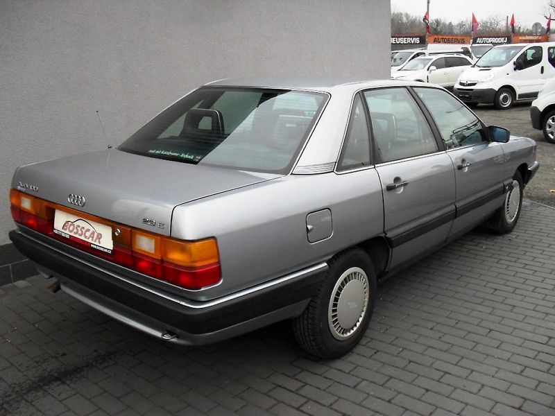 Audi 100 2,3 E C3 100Kw Velmi zachovalá - fotka 5 z 21