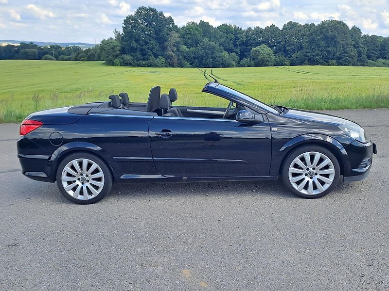Opel Astra 1.8 KABRIO - fotka 10 z 24