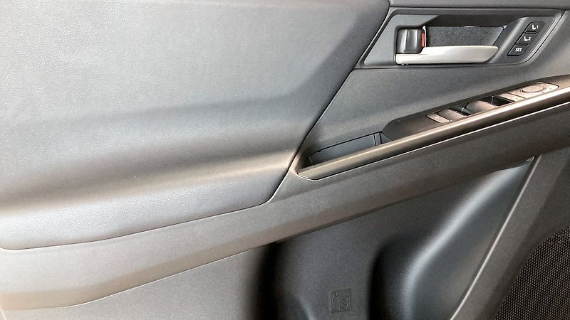 Subaru E-Outback 74.7 kWh AWD Executive H/K Ven - fotka 10 z 12