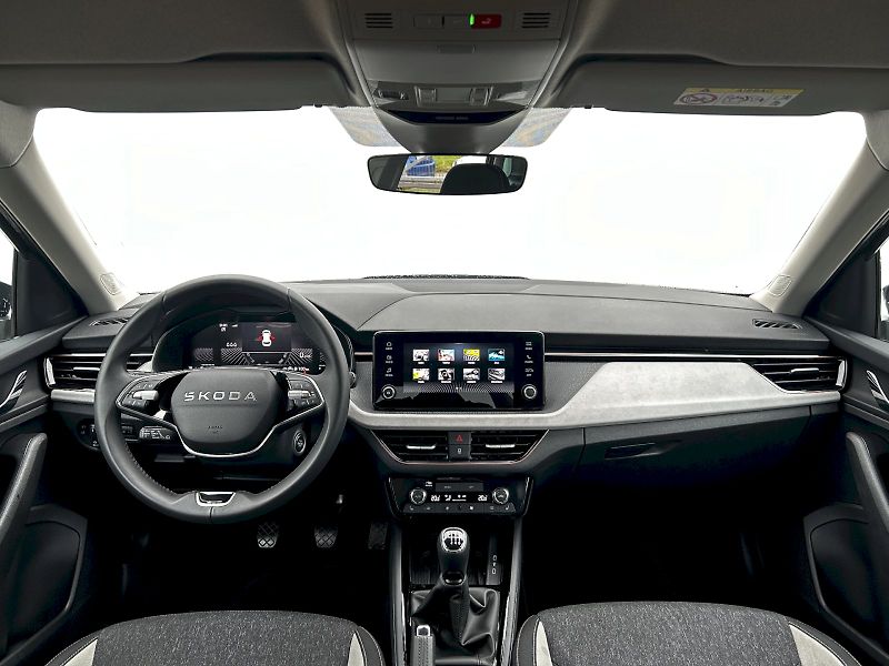 Škoda Kamiq (2025) 1.5 TSI 110kW MP6 Top Selectio - fotka 5 z 35