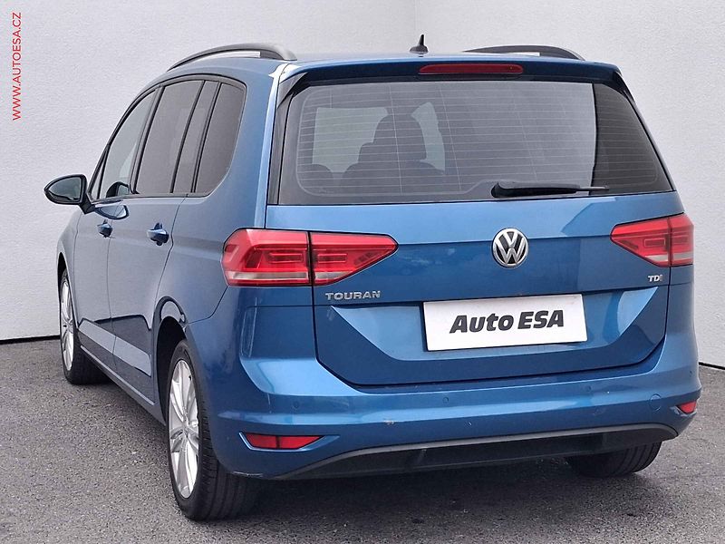 Volkswagen Touran (2016) 1.6TDi, Navi, AC - fotka 6 z 18