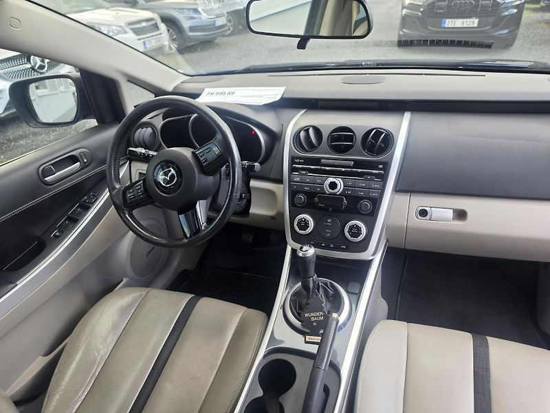 Mazda CX-7 2.3i 191kw Bose Xenon  - fotka 18 z 29