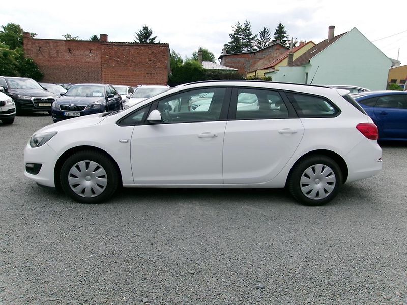 Opel Astra ST 1.6 CDTi ECOTEC 81kW *ČR - fotka 2 z 46