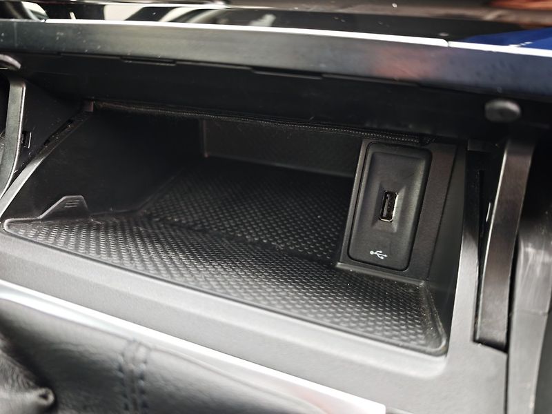 Volkswagen Golf (2019) 1,5 TSI 110 KW Highline - fotka 24 z 33