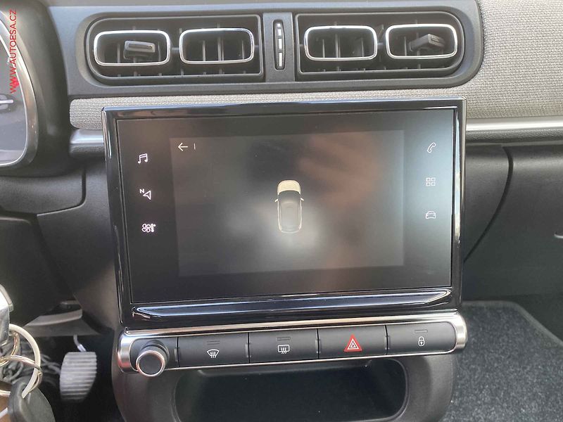 Citroën C3 (2018) 1.2 PT, Shine, navi - fotka 16 z 17