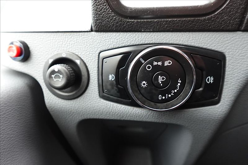 Ford Transit 2,0 TDCI  L3H2 BUS KLIMA - fotka 20 z 33
