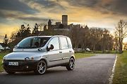 Fiat Multipla party nadšenců One Lap Heroes.
