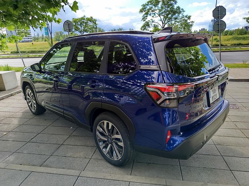 Subaru Forester (2026) Hybrid Premium e-Boxer - fotka 5 z 14