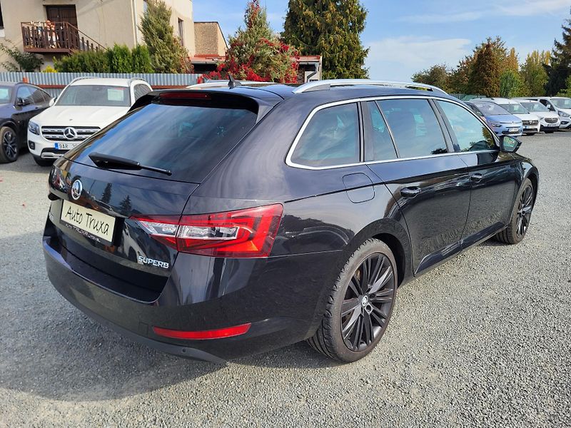 Škoda Superb 2.0 TSI 162kW DSG STYLE+ - fotka 4 z 48