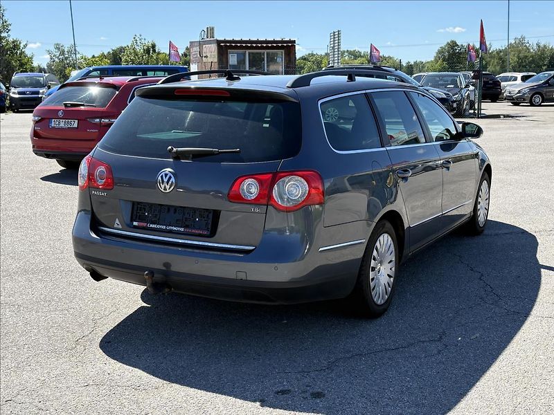 Volkswagen Passat 1,4 TSi 90kW DSG,Výhřev,Tažné - fotka 2 z 28