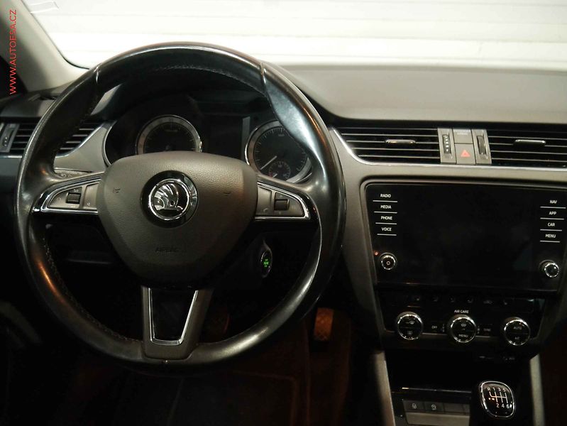 Škoda Octavia (2017) 2.0 TDi, ČR, Navi, LED, AC - fotka 11 z 21