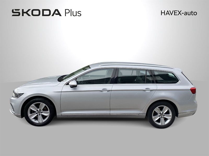 Volkswagen Passat (2020) Variant 2.0 TDI DSG 4Motion - fotka 3 z 34