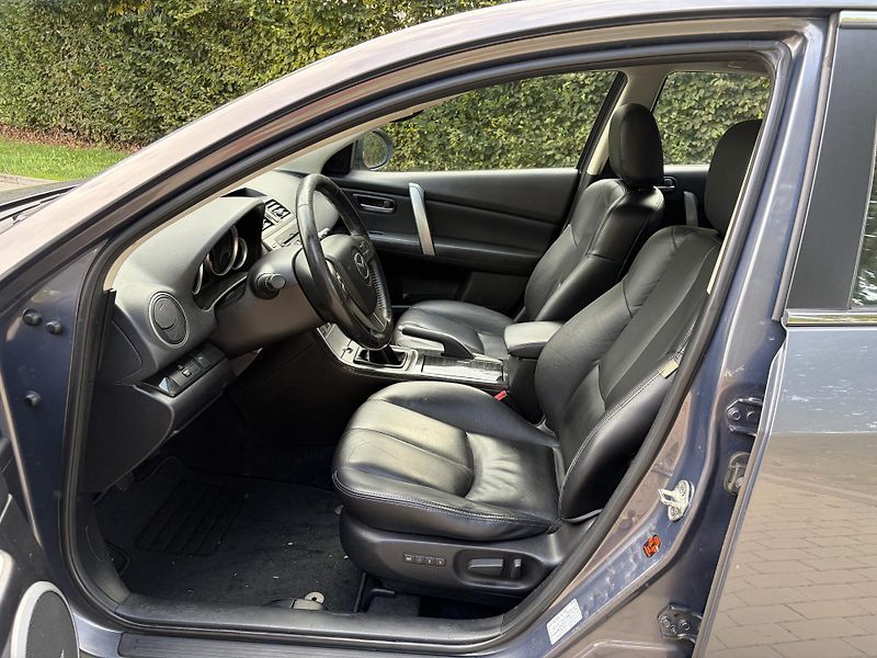 Mazda 6 2.5 Top Sport - fotka 19 z 31