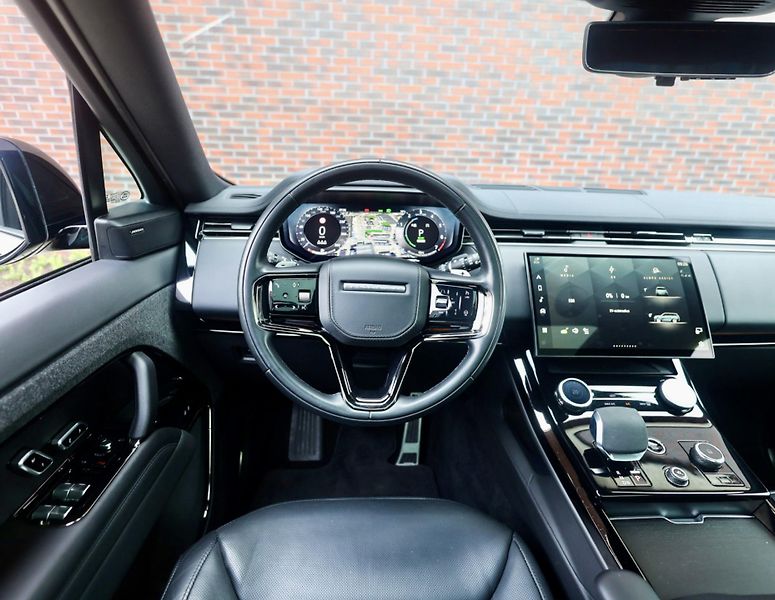Land Rover Range Rover Sport (2022) 3.0 V6 ehybrid - fotka 31 z 45