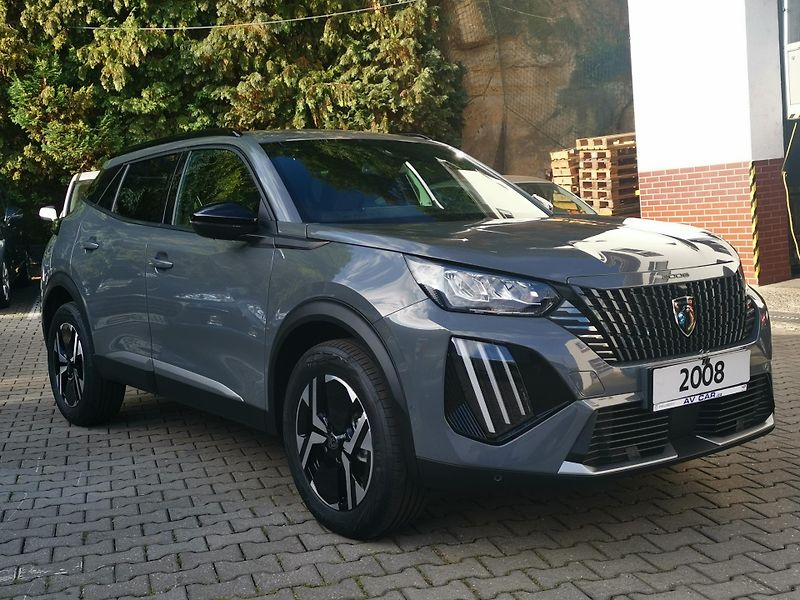 Peugeot 2008 ALLURE Hybrid 145 e-DCS6 - fotka 3 z 13