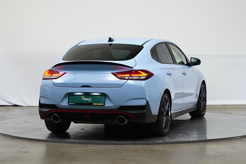Hyundai i30 - fotka 2 z 26