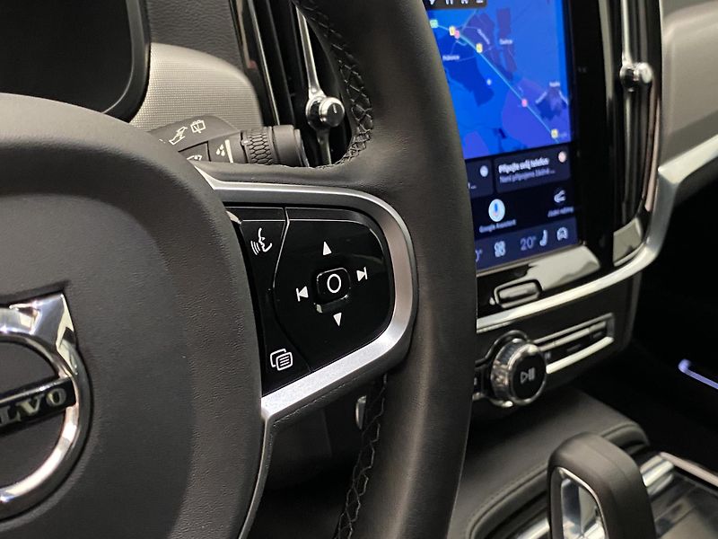 Volvo V90 T6 AWD RECHARGE BRIGHT PLUS - fotka 21 z 64
