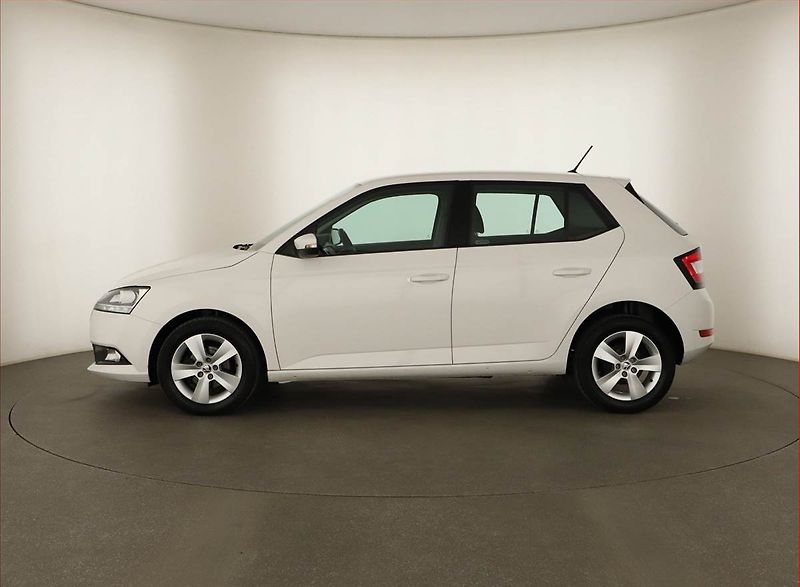 Škoda Fabia (2019) Ambition 1.0, Serv.kniha - fotka 3 z 13