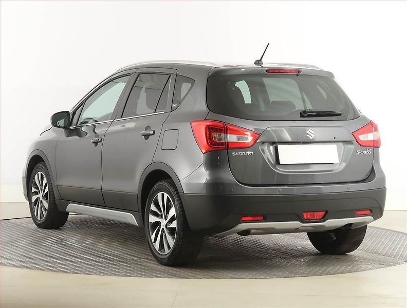 Suzuki SX4 S-Cross (2018) 1.4 BoosterJet, ČR,1.maj - fotka 4 z 21