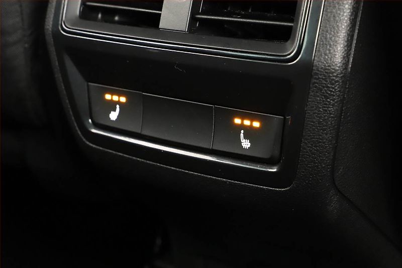 Škoda Karoq (2025) 2.0 TDI, Drive, FullLed - fotka 18 z 19