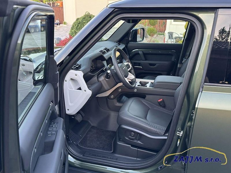 Land Rover Defender 110 HSE X-Dynamic D350 + fólie - fotka 30 z 52