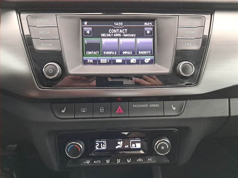 Škoda Fabia (2018) Style 1.0 TSI, Serv.kniha - fotka 12 z 16