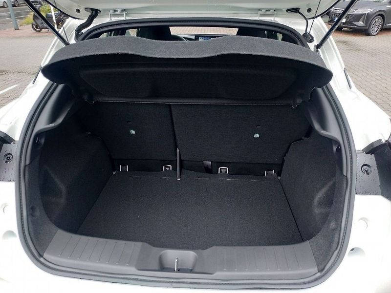 Nissan Juke 1.0 DIG-T, MT, N-CONN, SKLADEM - fotka 26 z 26