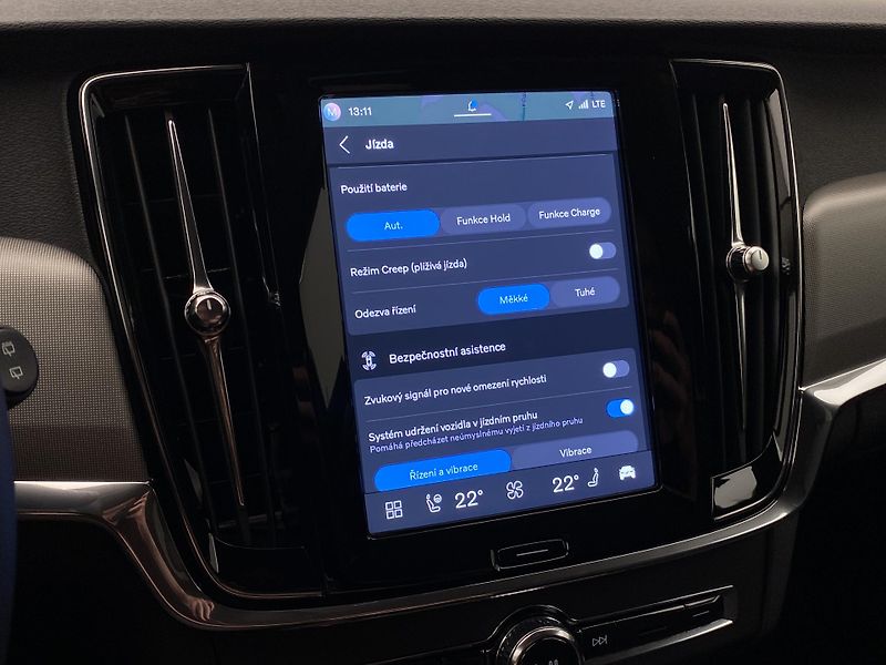 Volvo V90 T6 AWD RECHARGE CORE REZERVACE - fotka 50 z 60