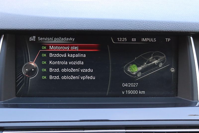 BMW Řada 5 530D XDRIVE F10 190kW - fotka 33 z 50