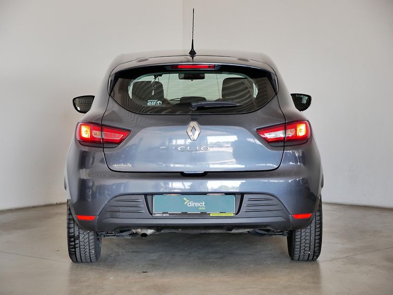Renault Clio - fotka 6 z 24