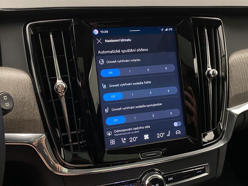 Volvo V90 CC B6 AWD BRIGHT PLUS AUT CZ - fotka 44 z 63
