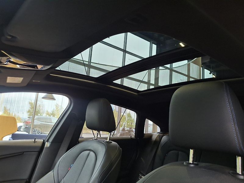 BMW Řada 2 218i Gran Coupe M Sport - fotka 18 z 28