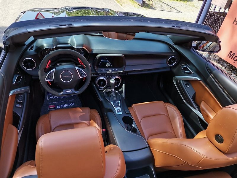 Chevrolet Camaro (2019) 6.2i V8 333kw  453PS Cabrio SS - fotka 12 z 39