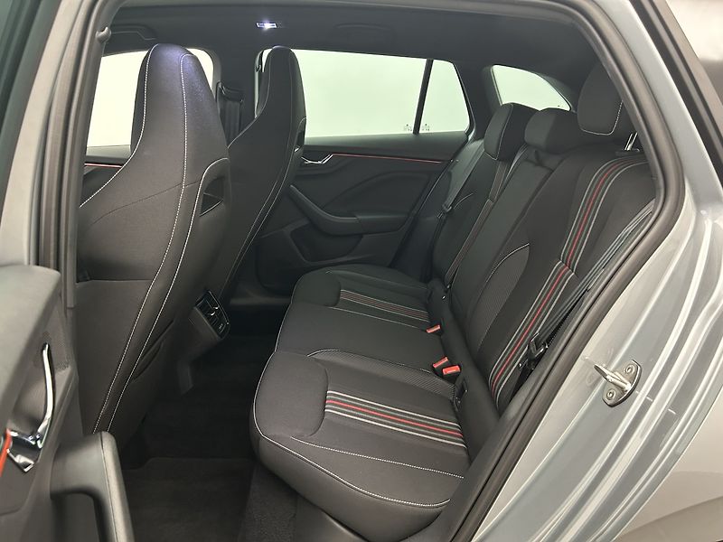Škoda Scala 1.5 TSI Monte Carlo - fotka 17 z 24