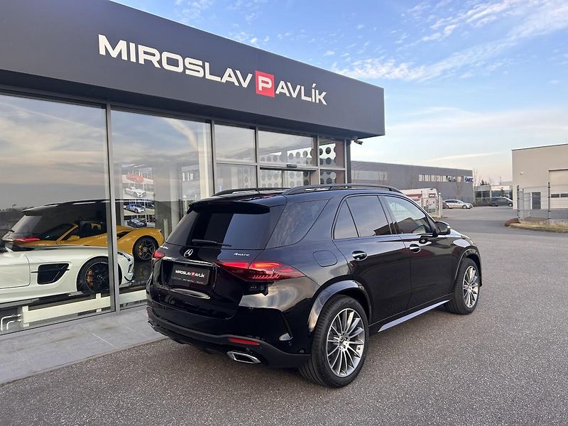 Mercedes-Benz GLE 450d 4MATIC AMG NIGHT - fotka 5 z 29