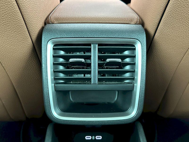 Škoda Octavia (2025) Combi 1.5TSI 110kW Exclusive S - fotka 30 z 35