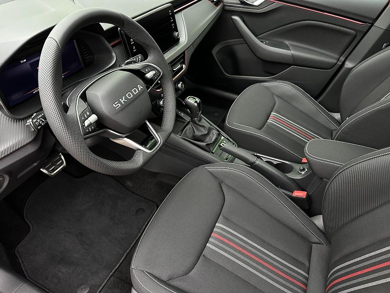 Škoda Kamiq 1.0TSi DSG Monte Carlo 116PS M - fotka 10 z 34