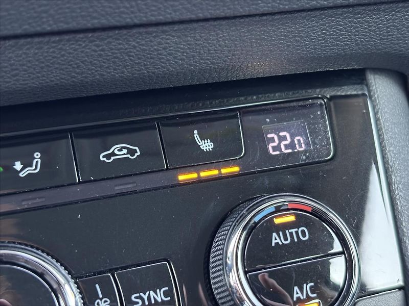 Škoda Karoq 2,0 TDi 110kW Style ADAPTIV - fotka 29 z 45