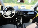 Volkswagen up! (2015) 1.0i CNG, AC, výhřev sed - náhled 8