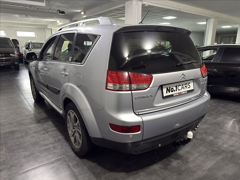 Citroën C-Crosser 2,2   HDI AWD EXCLUSIVE XENON - fotka 4 z 38