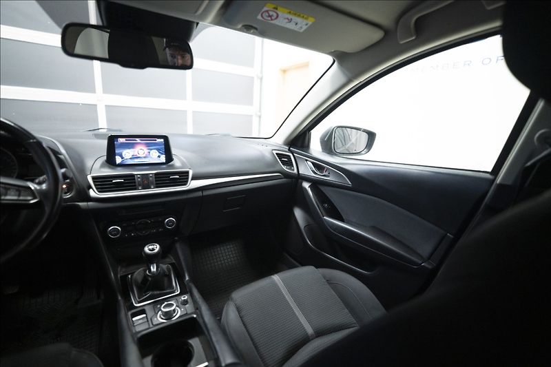 Mazda 3 2,0 SKYACTIV NAVI TAŽNÉ ČR - fotka 16 z 38