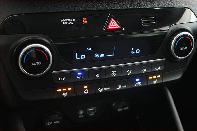 Hyundai Tucson (2018) 1.6 CRDi, Serv.kniha, Navi - fotka 13 z 17