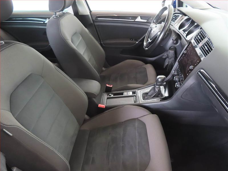 Volkswagen Golf (2018) Marathon Edition 1.5 TSI - fotka 9 z 14