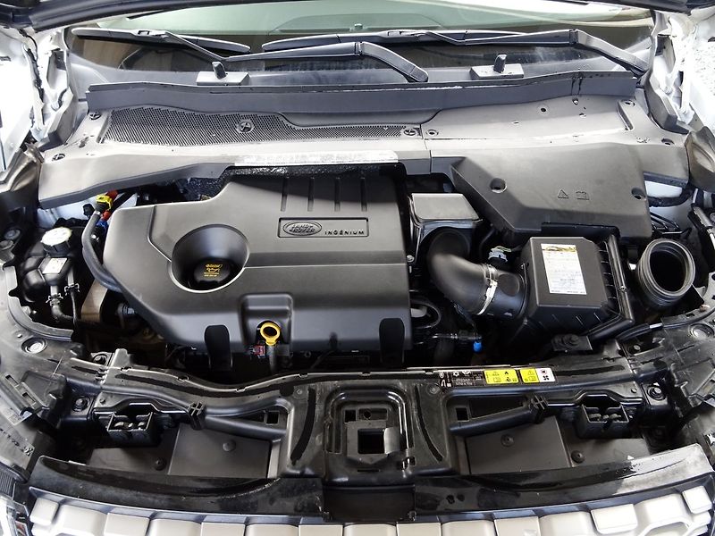 Land Rover Discovery Sport 2.0 D150 S AWD A/T Kamera DPH - fotka 28 z 33
