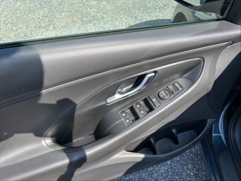 Hyundai i30 1,5 T-GDI M.Hybrid Style - fotka 11 z 11