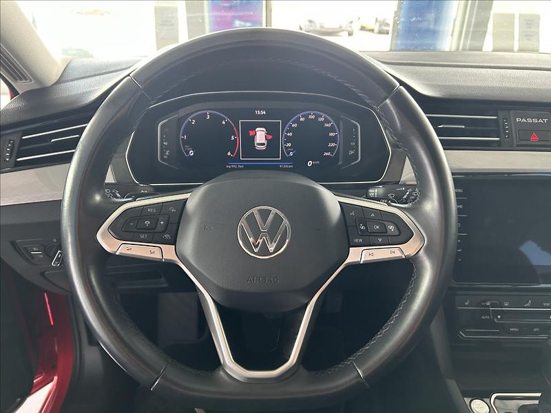 Volkswagen Passat 2,0   TDI 90kW,DSG,SERVISKA,AC - fotka 12 z 33