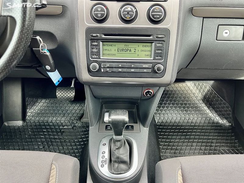 Volkswagen Touran (2007) Cross 1.4 TSI 125 kW DSG - fotka 16 z 19