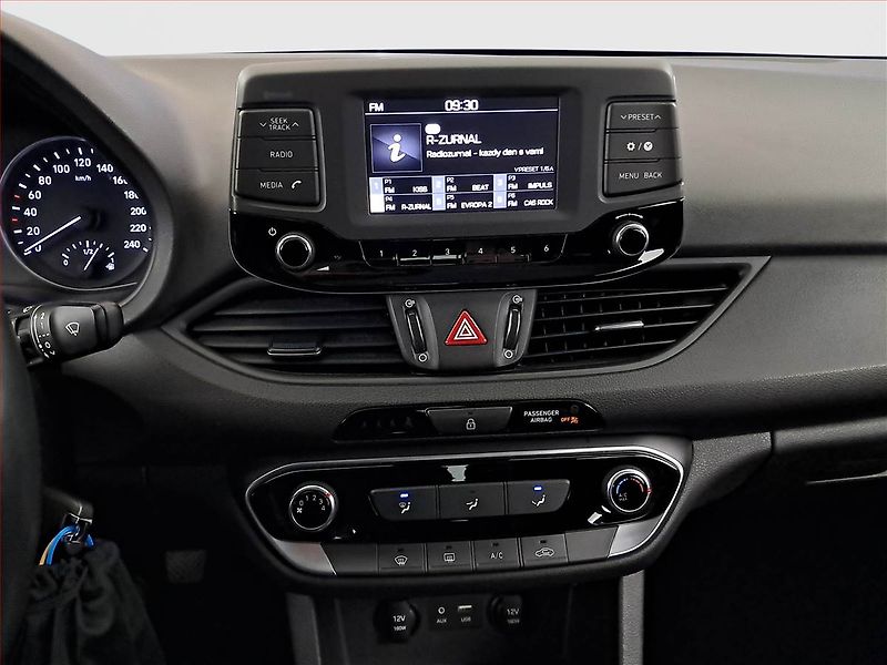 Hyundai i30 (2018) 1.4 T-GDI, Serv.kniha - fotka 12 z 18