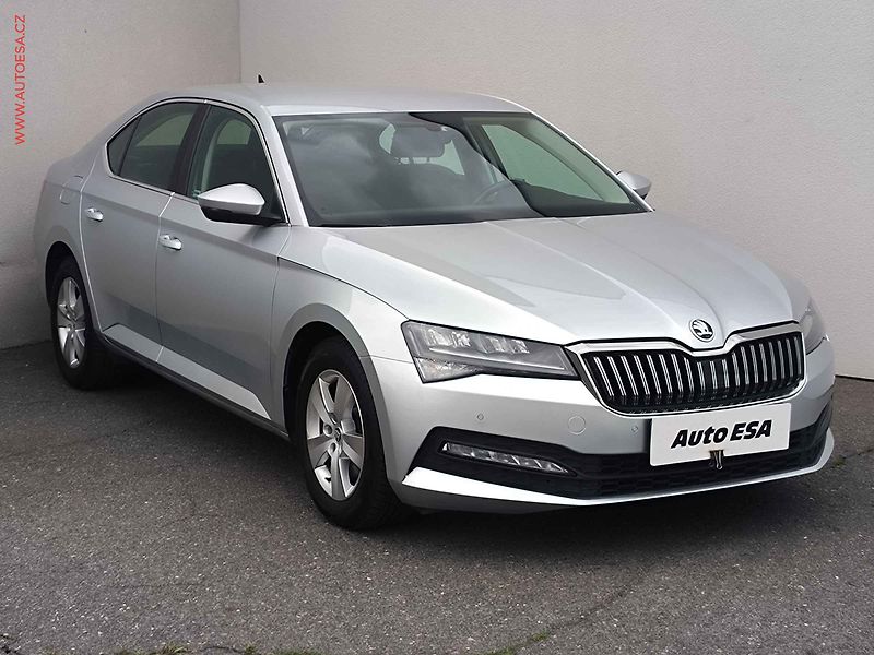 Škoda Superb (2022) 2.0 TDi, 2.maj,ČR, Ambition - fotka 1 z 25