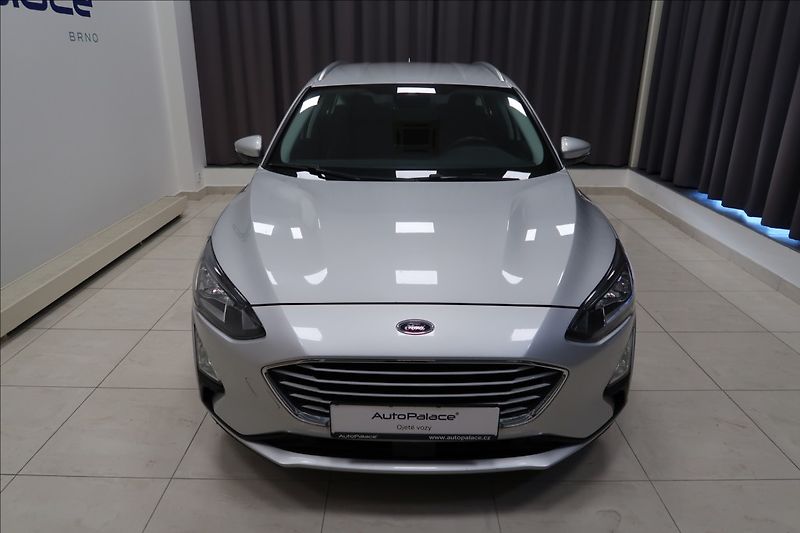 Ford Focus 1,5 TDCi NAVI VÝHŘEV VOLANTU - fotka 2 z 23